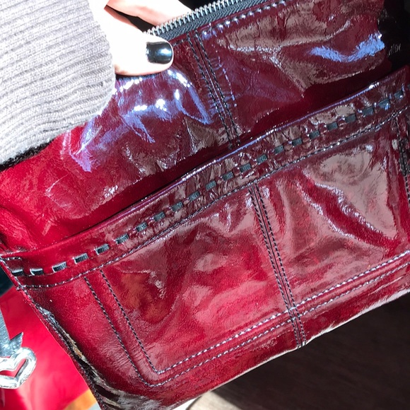 Dark bing cherry red patent Brighton handbag - Picture 3 of 9